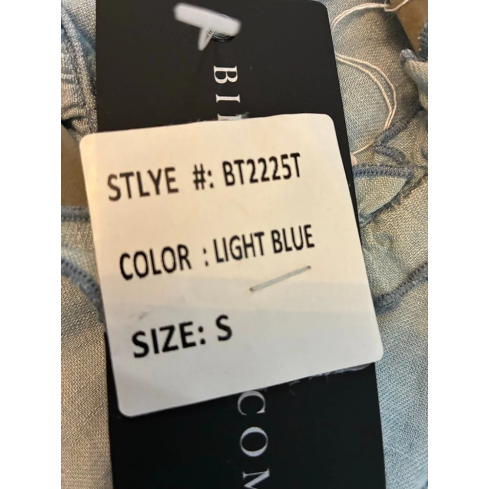 0251 **BILLY T** NWT Size Small Soft light blue denim sleeveless shirt. - Picture 7 of 10